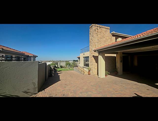 3 BEDROOM GATED ESTATE FOR SALE IN BEN FLEUR